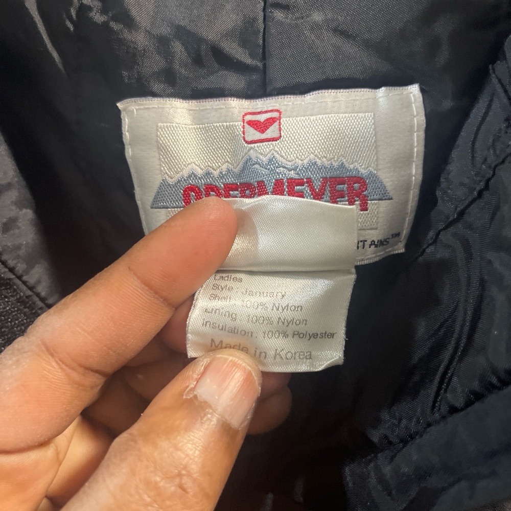 Obermeyer Women’s Black Joggers Snow ❄️ Pants Have Small Damage To The Button - Picture 7 of 7